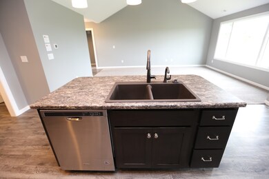 12367 Hackamore Dr, Grabill, IN 46741 - photo 7