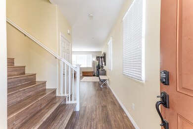 14334 Senda de Anika, Sylmar, CA 91342 - photo 3