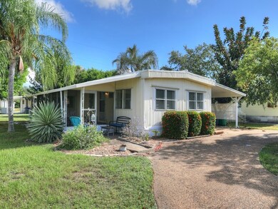 308 Pineapple St, Sebastian, FL 32958 - photo 2