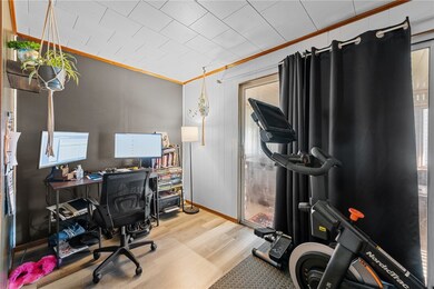Office located right when you walk into the home!!