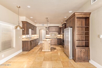 Eat in kitchen