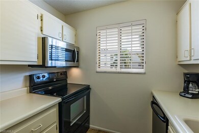 Central Gardens unit 216, Naples, FL 34102 - photo 5