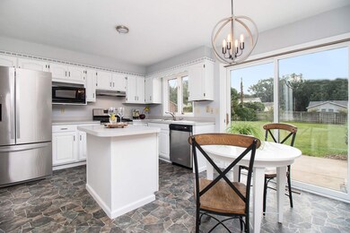 18420 Cypress Dr, South Bend, IN 46637 - photo 5