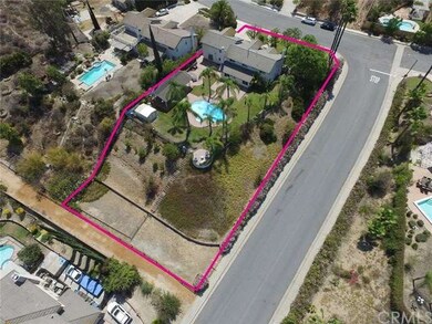 The property includes the lot at the bottom of the