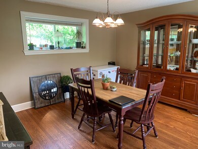 24 Rock Hill Rd, Bala Cynwyd, PA 19004 - photo 4