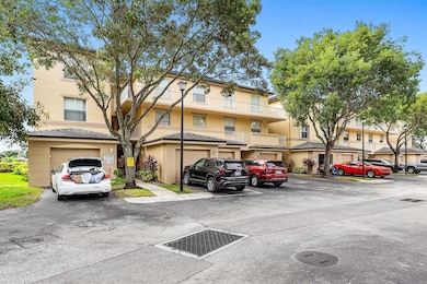 2100 Greenview Shores Blvd unit 523, Wellington, FL 33414 - photo 2