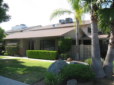 605 W Ashlan Ave, Clovis, CA 93612 - photo 5