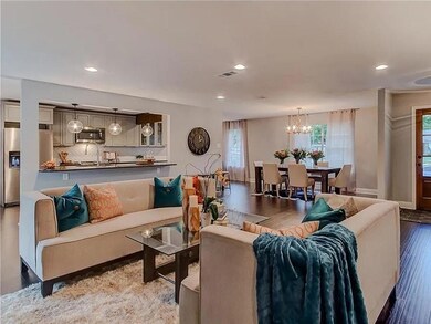 413 W Pleasantview Dr, Hurst, TX 76054 - photo 4