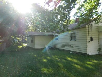 523 Suffolk St, Lowell, MI 49331 - photo 3