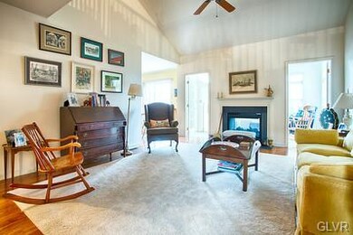 1217 Briarwood Ln, Easton, PA 18040 - photo 4