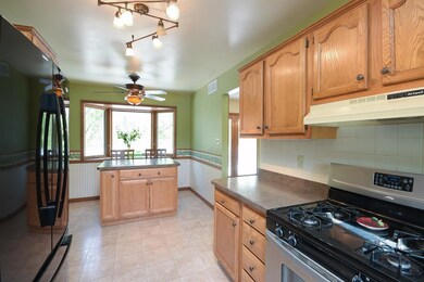 1254 Baton Ridge Dr, Chesterton, IN 46304 - photo 4