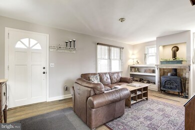 10 W Loudoun St, Round Hill, VA 20141 - photo 5