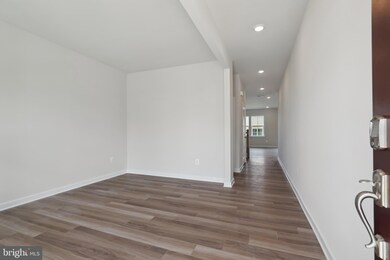 1249 Red Clover Ln unit ASHTON LOT 194, Ranson, WV 25438 - photo 6