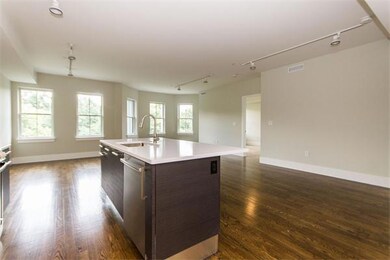 10 St George St unit 401, Boston, MA 02118 - photo 3