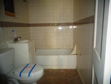 456 Derrer Rd, Columbus, OH 43204 - photo 5