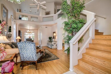 GRAND STAIRCASE