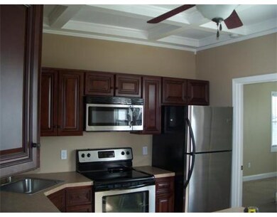 909 Middle St unit 2, Fall River, MA 02721 - photo 6