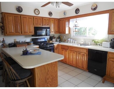 9 Kings Forest Path unit 9, Uxbridge, MA 01569 - photo 3