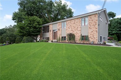 32 River Dr, Johnston, RI 02919 - photo 2