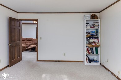 13410 Windrush Circle-large-005-Sitting