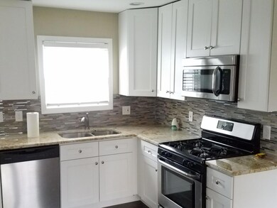 557 E Royal Forest Blvd, Columbus, OH 43214 - photo 4