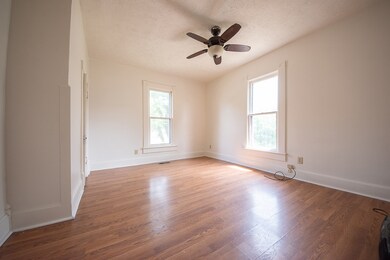 311 N Grant St, Edinburgh, IN 46124 - photo 7