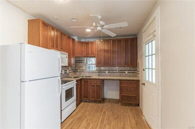 218 N 7th St, Allentown, PA 18102 - photo 3