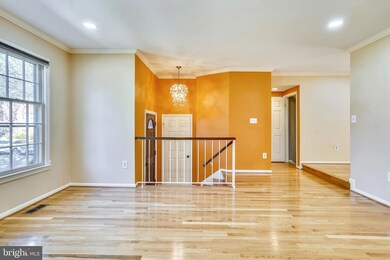 7755 Jewelweed Ct, Springfield, VA 22152 - photo 2