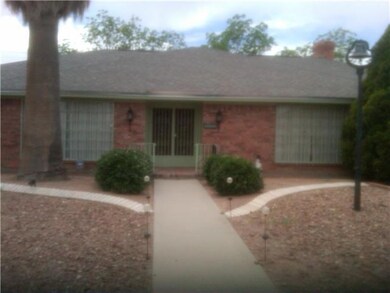 17011 Carson Dr, Horizon City, TX 79928 - photo 2