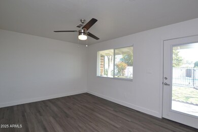 1202 E Kaler Dr unit 3, Phoenix, AZ 85020 - photo 5
