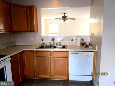 412 Pendleton Ln, Strasburg, VA 22657 - photo 5