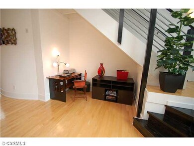Den/Family/Great Room - Office/study nook in the g