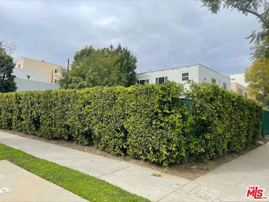 331 N Oakhurst Dr, Beverly Hills, CA 90210 - photo 4