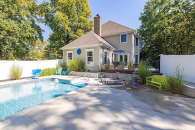 23430 Bluff Crest Dr, Elkhart, IN 46516 - photo 7