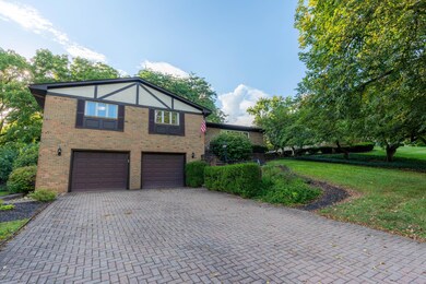 5955 Litchfield Rd, Columbus, OH 43235 - photo 2