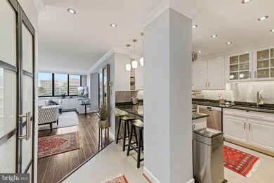 Carriage House unit 905, Washington, DC 20037 - photo 4