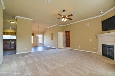 4217 Elf Owl Ct, Norman, OK 73072 - photo 4
