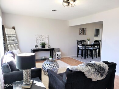 107 E Chestnut St, Fulton, MO 65251 - photo 2