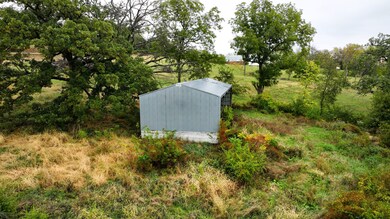 1370 79th Street Trail, Belle Plaine, IA 52208 - photo 7