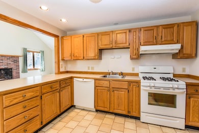 14 Countrywood Ln, East Falmouth, MA 02536 - photo 7