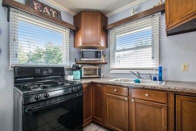 1121 N 13th St kitchen photo 1