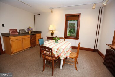 1806 Valley Forge Rd, Norristown, PA 19403 - photo 4