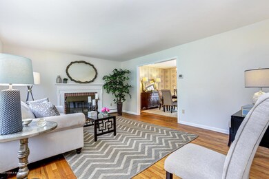 Living Rm with fireplace