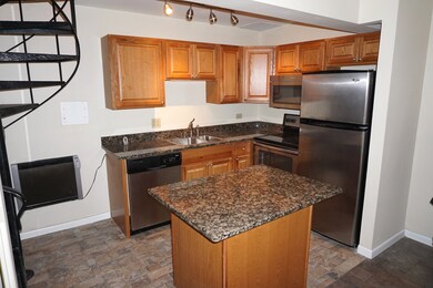 61 Aspen Colony unit 4, Fox Lake, IL 60020 - photo 2