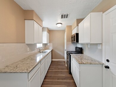 17014 David Glen Dr, Friendswood, TX 77546 - photo 4