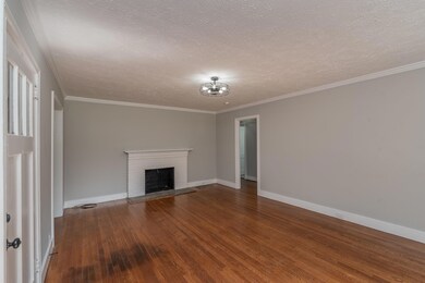 007_330_east_boundary_ave_se_007