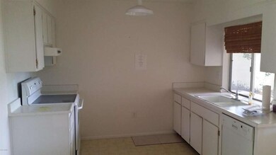 13624 N Silverbell Dr, Sun City, AZ 85351 - photo 3