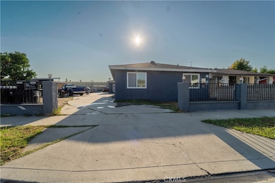 14121 Mcclure Ave, Paramount, CA 90723 - photo 3