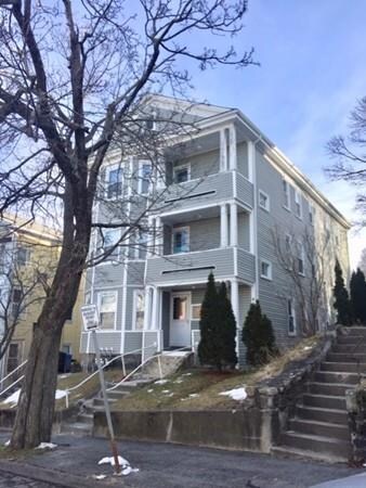 17 Sterling St, Worcester, MA 01610 - photo 2