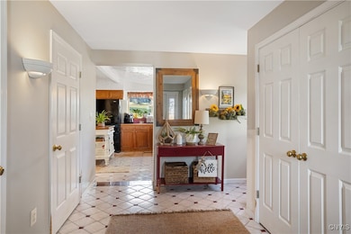 4469 Abbey Rd, Syracuse, NY 13215 - photo 4